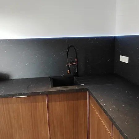 Villa Maison Moderne Et Chaleureuse A *