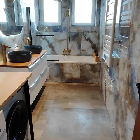 Villa Maison Moderne Et Chaleureuse A *